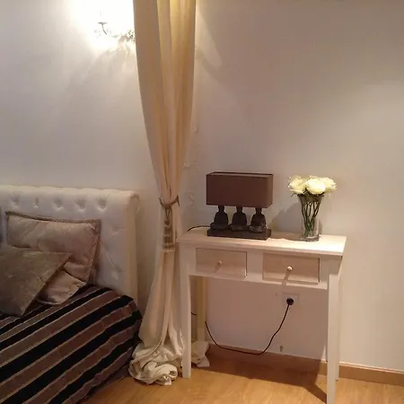 דירה Charming Loft In City Center